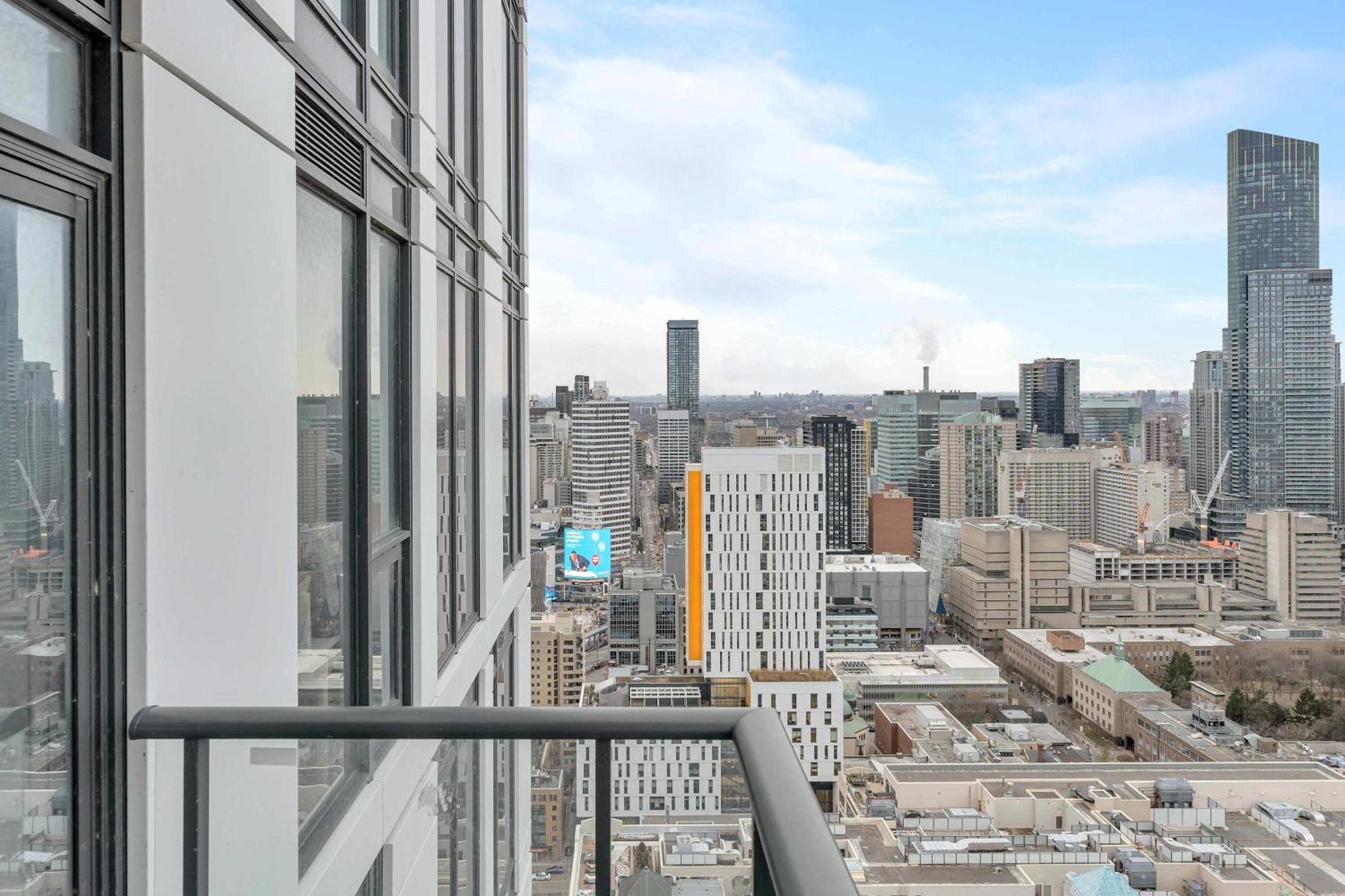 Sunset View Studio By Eaton Centre โตรอนโต ภายนอก รูปภาพ
