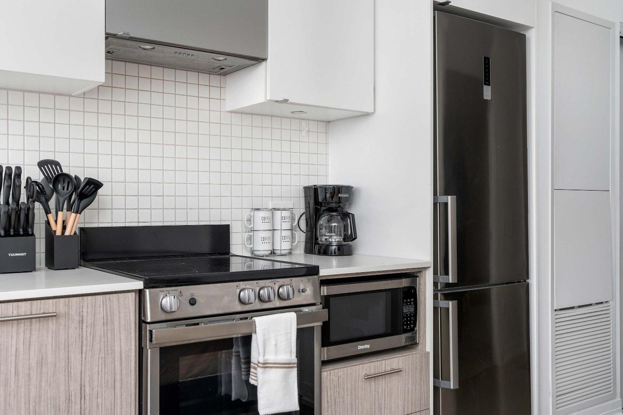 Sunset View Studio By Eaton Centre โตรอนโต ภายนอก รูปภาพ