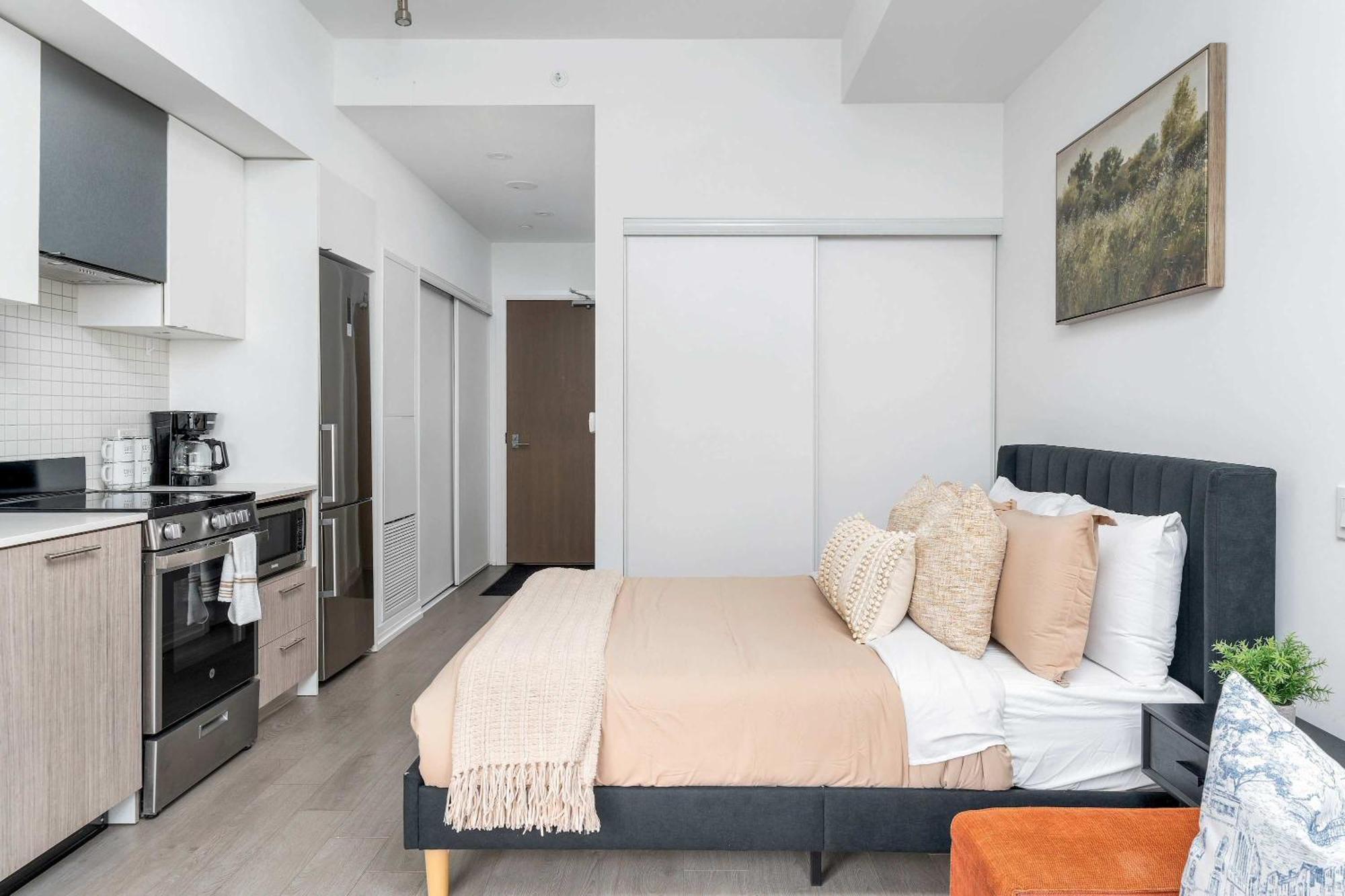 Sunset View Studio By Eaton Centre โตรอนโต ภายนอก รูปภาพ